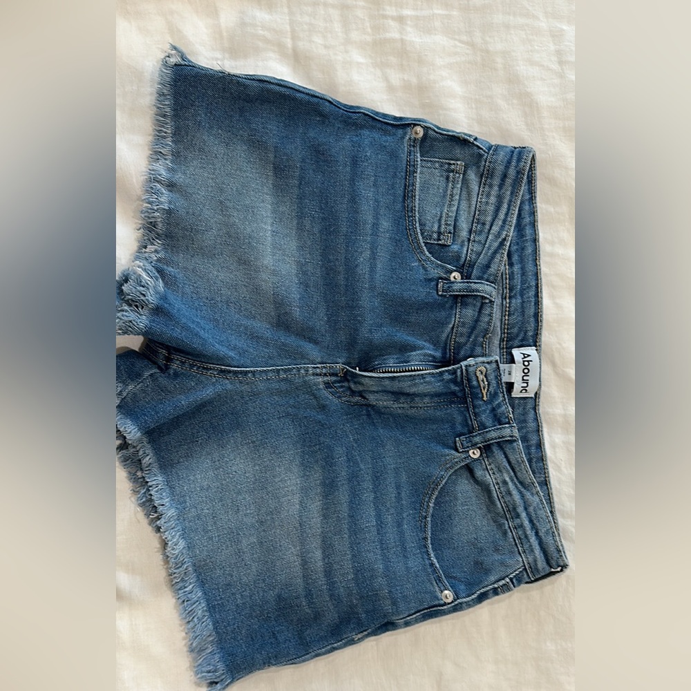 womens blue jean shorts size 28